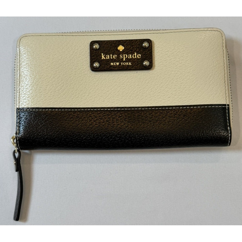 Kate Spade New York Black Cream Leather Zip Around Continental Wallet